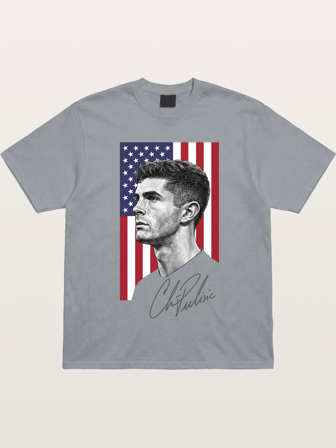 Christian Pulisic US Flag Backdrop Gildan T-shirt