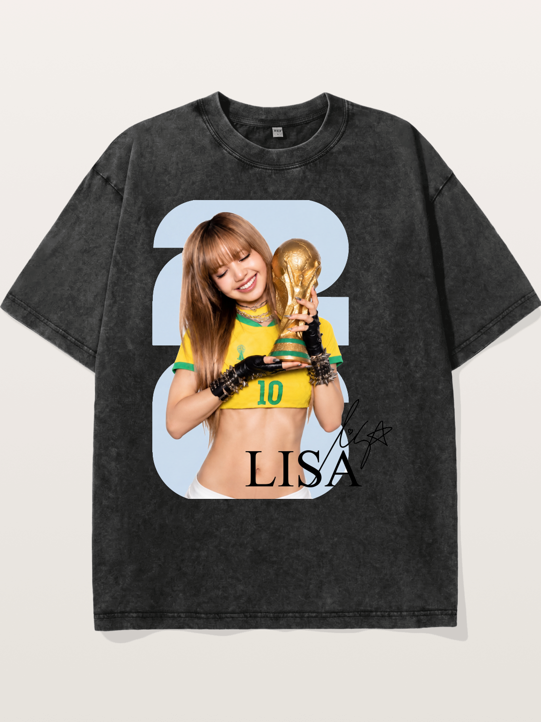 Lisa WC Trophy Portrait Washed T-shirt