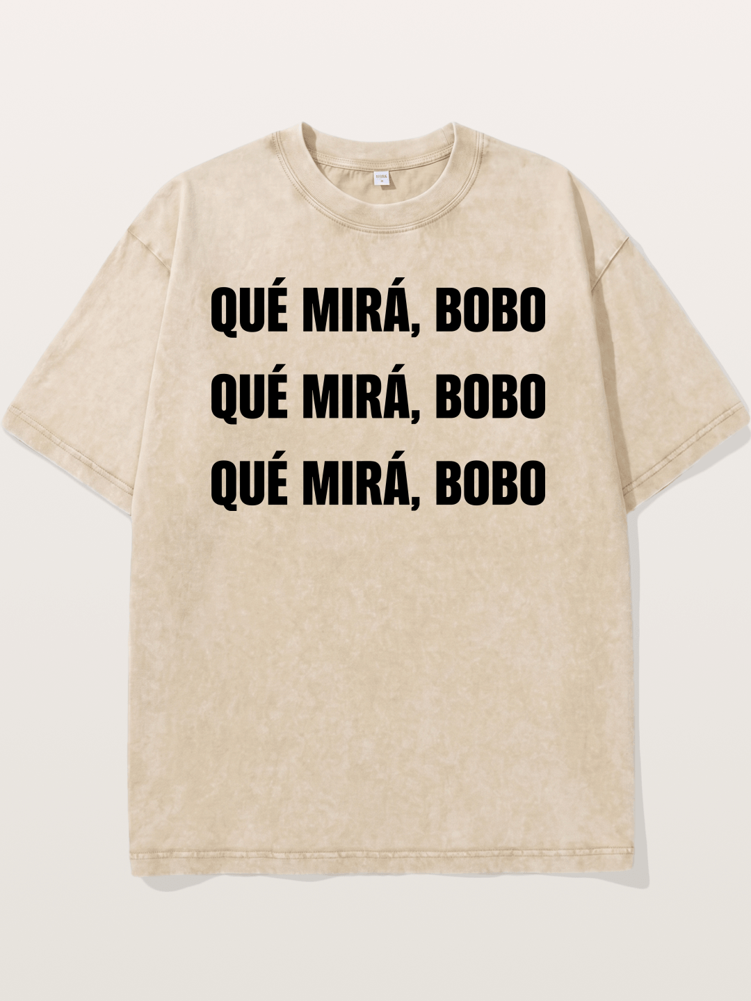 Que Mira Bobo Repeated Text Washed T-shirt
