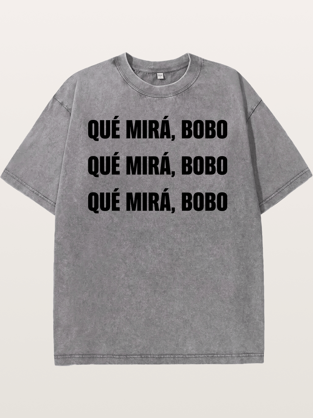 Que Mira Bobo Repeated Text Washed T-shirt