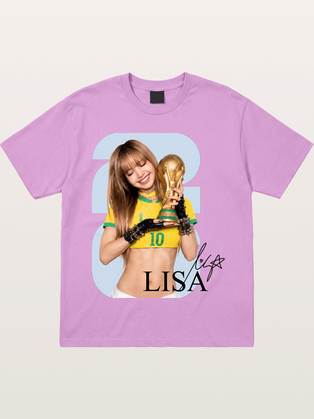 Lisa WC Trophy Portrait Gildan T-shirt